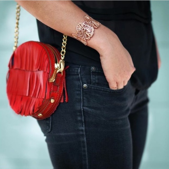 :: Stella & Dot | Retired Geneve Rose Gold Cuff Bracelet - Picture 4 of 9